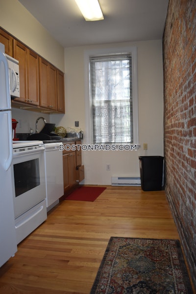 South End Studio South End Boston - $2,425 No Fee