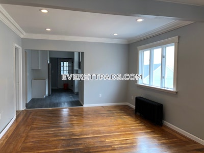 Everett Apartment for rent 4 Bedrooms 1 Bath - $4,000
