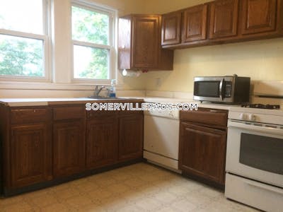 Somerville 3 Beds 1 Bath  West Somerville/ Teele Square - $3,500