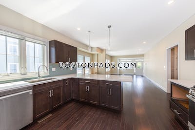 Medford 6 Beds 5 Baths  Tufts - $6,250