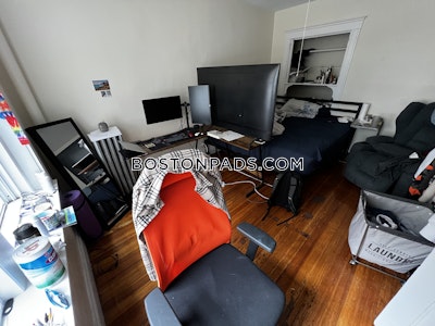 Allston/brighton Border Apartment for rent 2 Bedrooms 1 Bath Boston - $2,750 No Fee