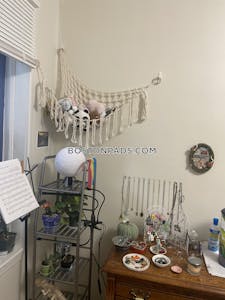 Medford Studio 1 Bath  Medford Square - $1,700 No Fee