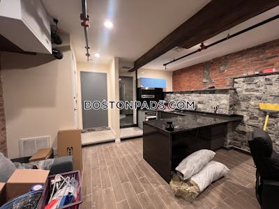 Brookline 1 Bed 1 Bath  Boston University - $3,200