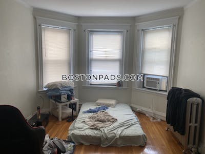 Malden Studio 1 Bath - $1,800 No Fee