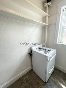 Allston/brighton Border Apartment for rent 1 Bedroom 1 Bath Boston - $2,400 No Fee