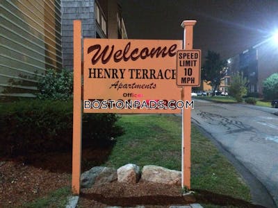 Worcester 2 bedroom 1 baths in Worcester - $2,025 No Fee