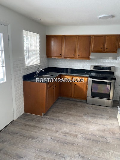 Leominster 2 bedroom 1 baths in Leominster - $1,975 No Fee