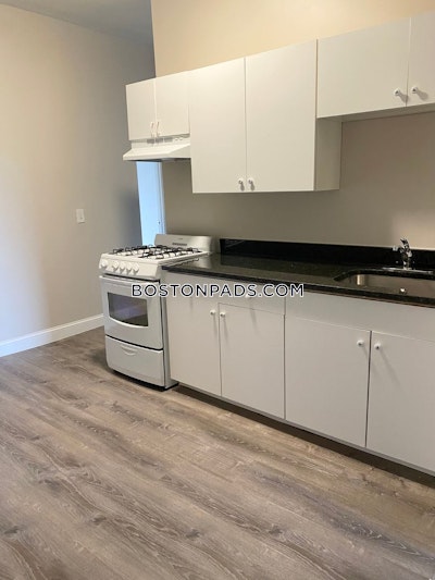 Fall River 3 bedroom 1 baths in FALL RIVER - $1,750 No Fee