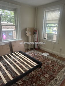 Brookline Apartment for rent 1 Bedroom 1 Bath  Coolidge Corner - $2,600 No Fee
