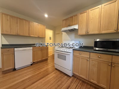 Cambridge 3 Beds 1 Bath  Central Square/cambridgeport - $3,000 No Fee
