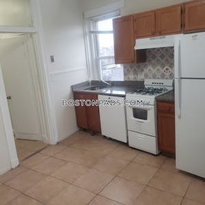 Allston 1 Bed 1 Bath Boston - $2,100 No Fee
